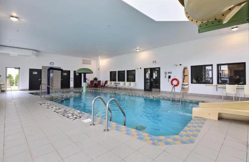 Ste. Foy Hotel | Super 8 by Wyndham Quebec City