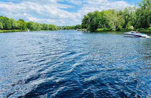 Weedon Ski Chalet | *Superb Chalet,*Waterfront/*boats included
