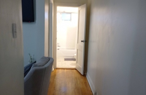 Verdun Apartment | Superb, comfortable 3-bedroom condo-near metro
