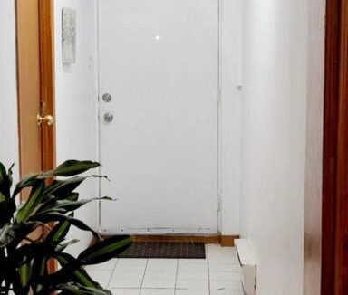 Brossard Apartment | Superbe appartement 5 min de DIX30 à 20 min de Montréal.