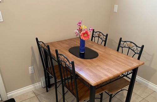 Delta Bed & Breakfast | SuperSuite! 2 BR, Free Parking & Great Location