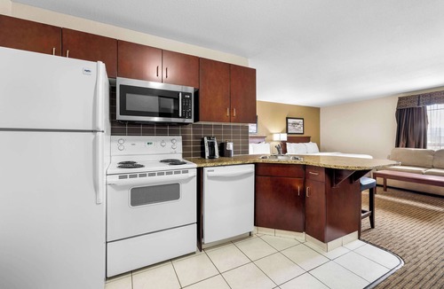 Drumheller Hotel | SureStay Plus Hotel by Best Western Drumheller