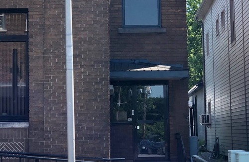 Sutton Condo | SUTTON - CONDO IN THE HEART OF THE VILLAGE