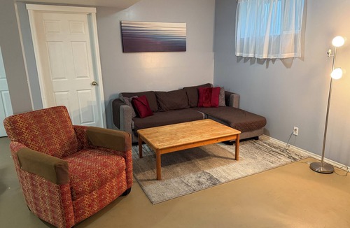 Sylvan Lake Cottage | Sylvan Lake - 2 Bedroom Walk-Out Suite - sleeps 4