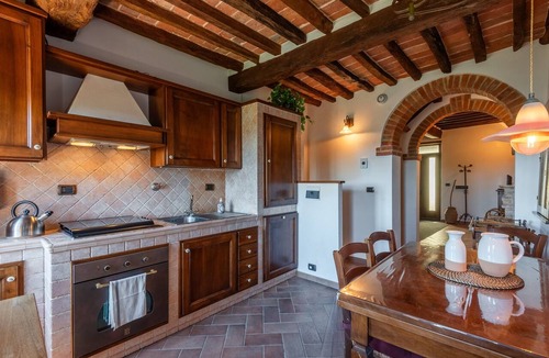 Castelmuzio House | tana Nerli – Historic Country Retreat Blending Comfort and Design