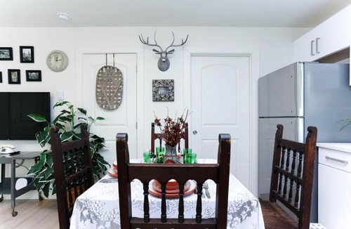 Marpole Apartment | Tasteful 2 BR Suite Near Marine Gateway