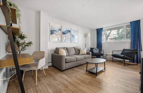 Mission District Condo | The Abstract | Night Life | Walk Everywhere