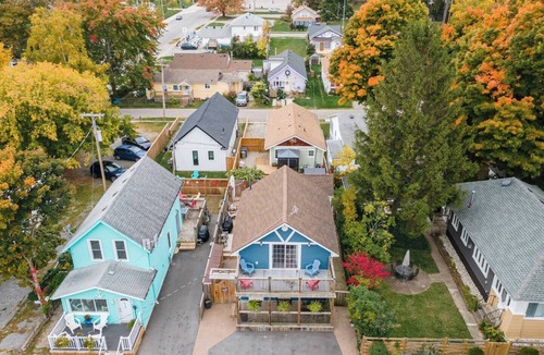 Crystal Beach Cottage | The Ashwood Beach Retreat