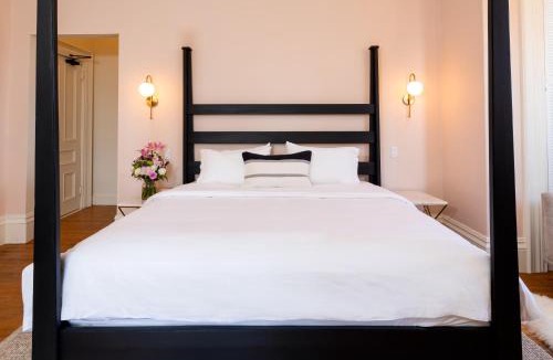 Windsor Hotel | The August House