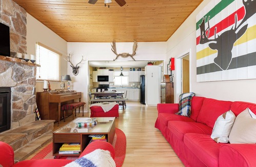 Killaloe Cottage | The Beach Cottages: 3 Cottages + 1 Bunkie, Perfect for Multi-Family Fun!