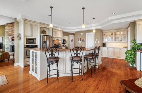 Flatrock House | The Beamer House - Large family friendly retreat with a spectacular views