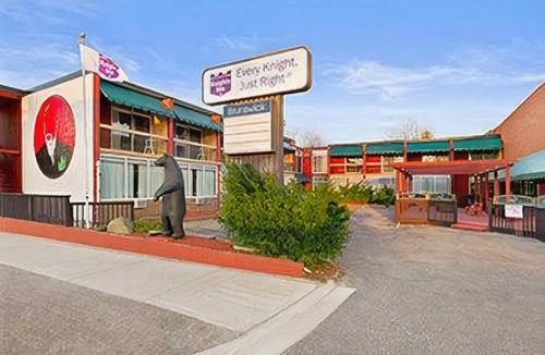 Parry Sound Hotel | The Brunswick Hotel Complex