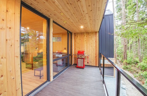 Ucluelet Cabin | The Cabins - 2 Bedroom - Signature Ocean Front
