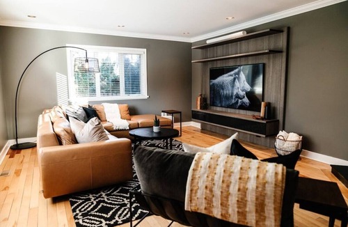 South Central House | The California Dream