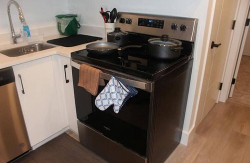 Corman Park No. 344 House | THE CASA- 1 Bedrm Basement Suite