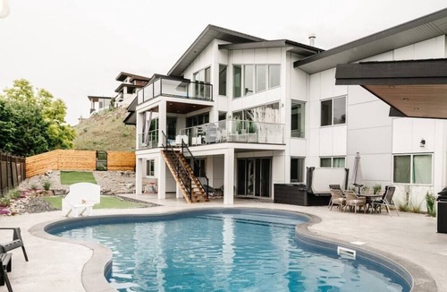 Southwest Mission House | The Cavell -Upper Mission Luxury