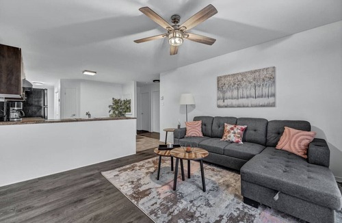Gatineau Apartment | The charming 3 bedroom with a river view