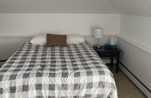Sainte-Anne-des-Monts Hostel | The Couvent, 405 - chambre Queen