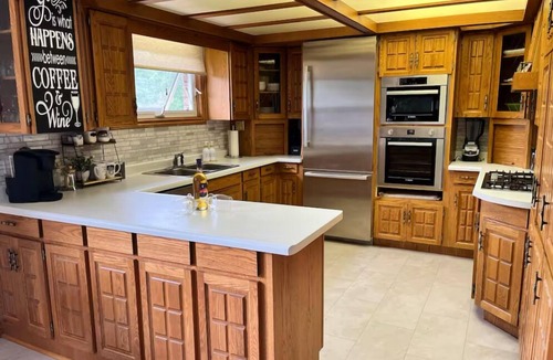 Lighthouse Cove House | The Cove 4 bedrooms, 8 guest + futon, 3 full baths