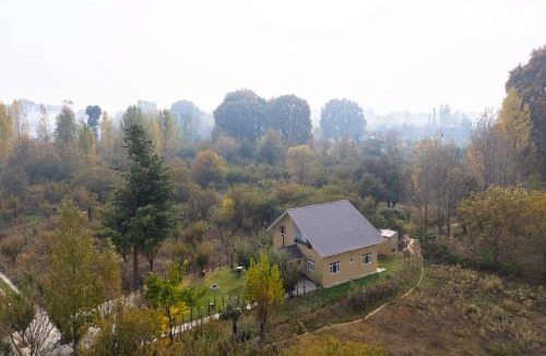 Gulmarg Villa | The Dewan Bagh with Heater at Srinagar by StayVista