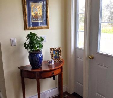 Clark's Harbour Bed & Breakfast | The East Wind Guesthouse