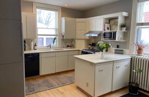 Meaford House | The `Eddie Manor` - Downtown Meaford