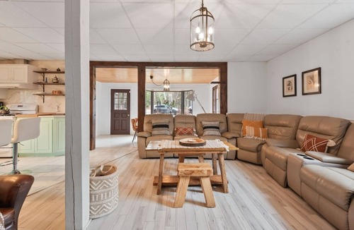 Saint Zenon Ski Chalet | The Escape | 4 BD | Pool & Spa | Games Room