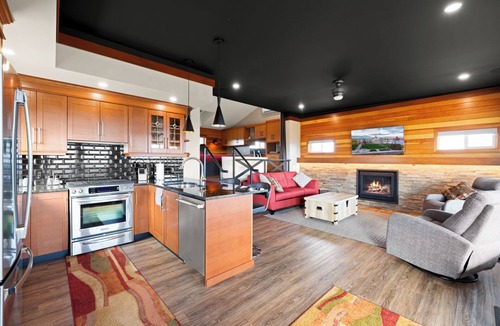 Highlands Cottage | The Feather