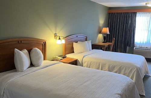 Regional District of Nanaimo Hotel | The Grand Hotel Nanaimo