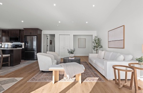 East Hants House | The Grand Reset: Hot tub & Sauna on Grand Lake