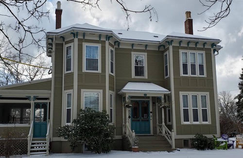 Annapolis Royal Bed & Breakfast | The Granville Room in welcoming bed and breakfast