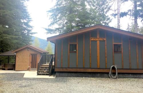 Port Renfrew House | The Great Escape - Port Renfrew