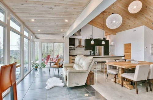 Entrelacs Ski Chalet | The Haven of Light! S