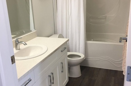 Aldergrove Apartment | The home's sweet home in the meadows