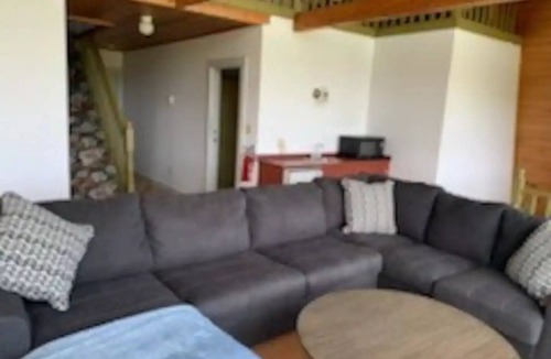 Clinton Villa | The Inn at Clinton Hills Lodgen
