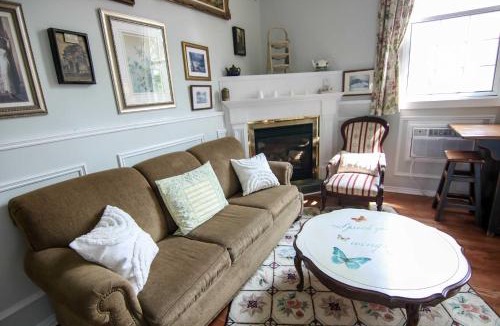 Bracebridge Hotel | The Jypsy Inn - The Royal Suite Bracebridge