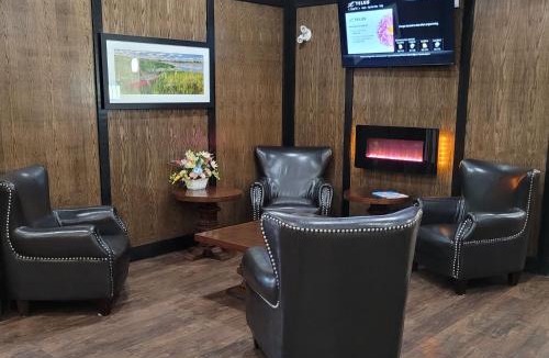 Bonnyville Hotel | The Kanata Bonnyville