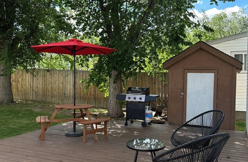 Sylvan Lake House | The Kode Sylvan Lake - Steps to the Beach