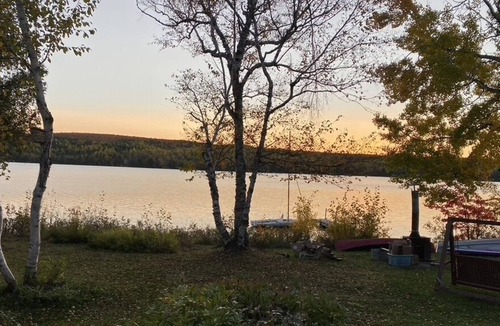 Sainte Paule Ski Chalet | The lake cottage