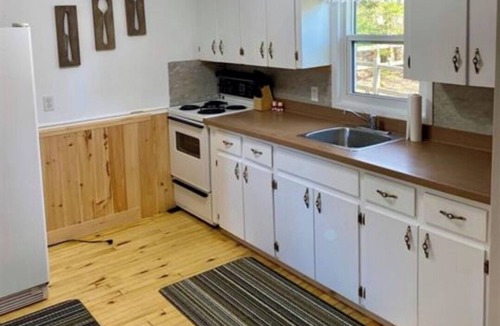 Cavendish Cottage | The Little Foxes Den Cottage in Cavendish PEI