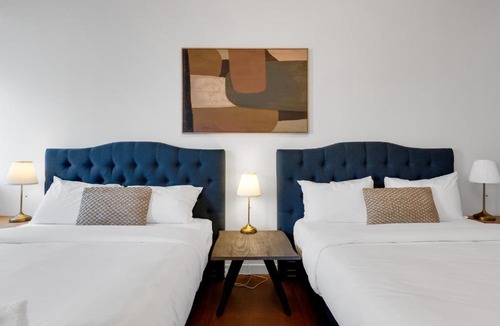 Cite Multimedia Hostel | The Little Prince Rooms-Old Montreal