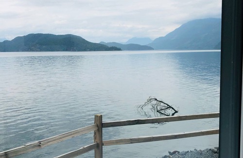 Harrison Hot Springs Cabin | The Lodge on Harrison Lake Cabin #1, 2 bedroom
