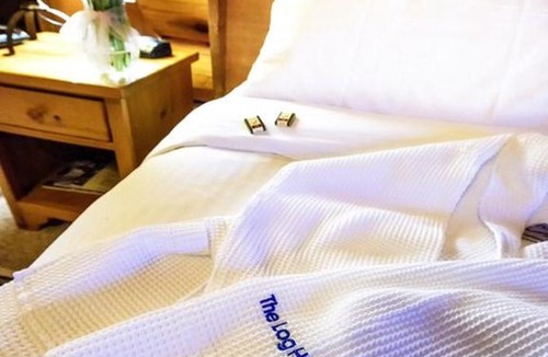 Pemberton Hotel | The Log House Inn