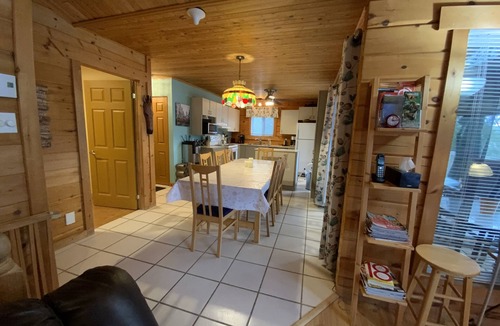 Val-des-Monts Ski Chalet | The luxury of a home in an enchanting chalet setting!