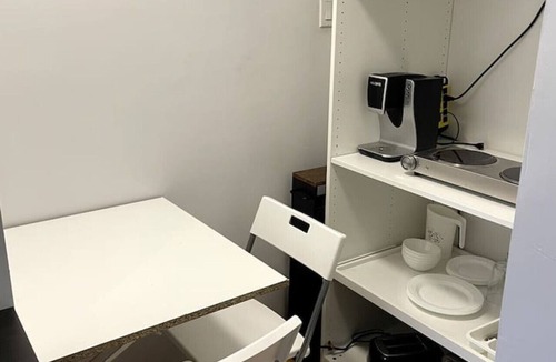 Hull Apartment | The Mini Apartment on Richer