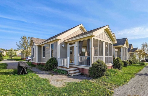 Cherry Valley House | The Monarch - 4 Butternut
