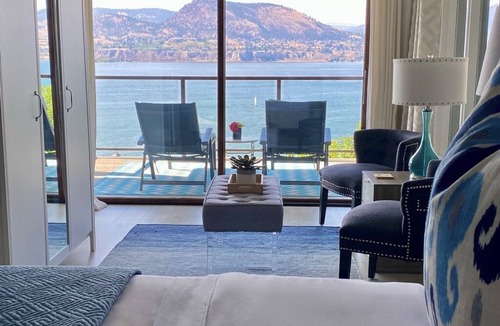 Okanagan-Similkameen House | 'The Nest' at Villa Magnolia: Luxury Couples Getaway and Breathtaking Lake Views