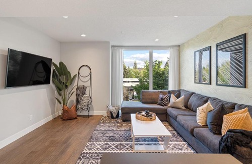 Marda Loop House | The Noma I Private Rooftop Patio I Marda Loop I TV