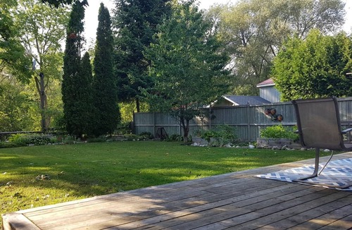 Nottawa House | The Nottawa Gem. 15 Min to Blue Mtn, 30 Min to Barrie. 2 Bedroom, 1 Bathroom.