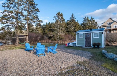 Sambro House | The Ocean Pearl Cottage